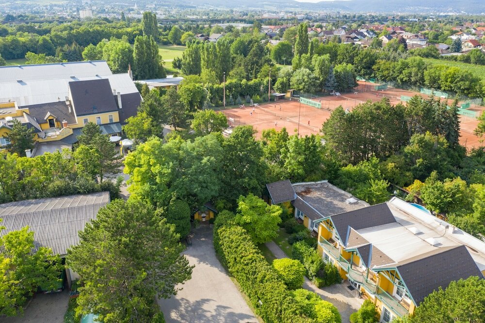 Фото Tennis & Golf Hotel Höllrigl