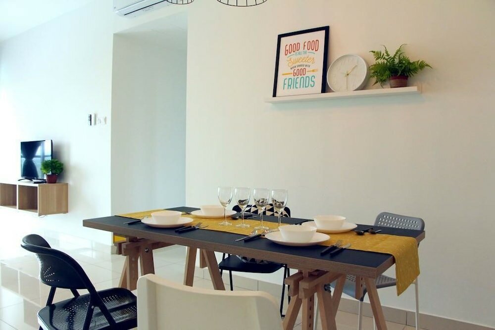 Фото Raffles Suites Homestay