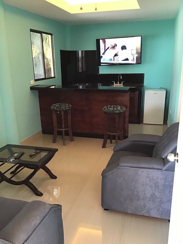 Фото Black Pearl Inn