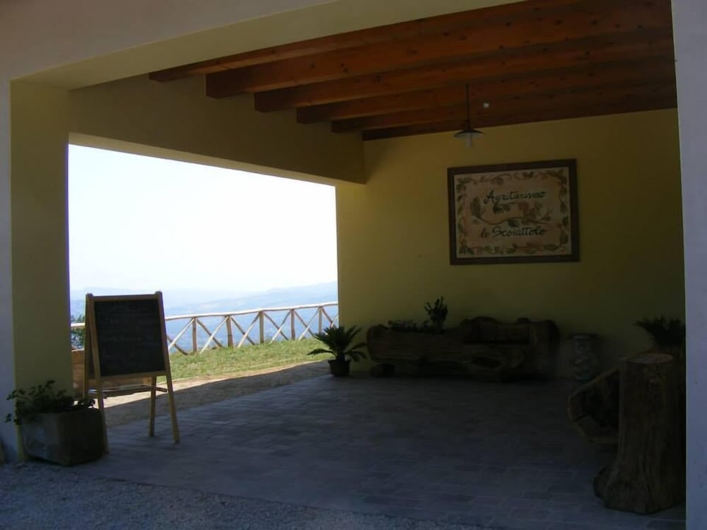 Фото Agriturismo Lo Scoiattolo