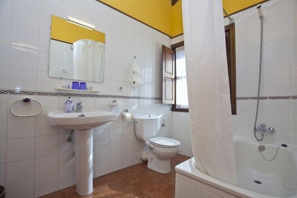 Фото Posada Los Taranos