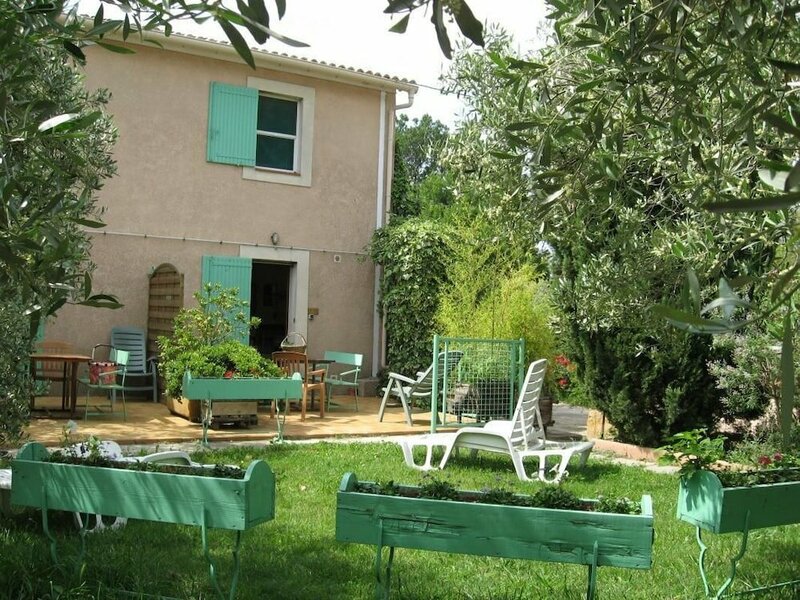 Гостиница La Berruguette by Gîtes de France в Истре