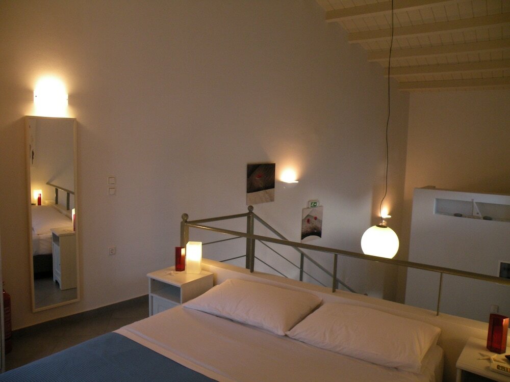 Фото Zathea Apartments