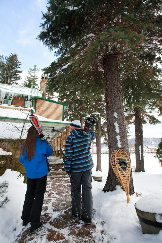 Фото Lake Pointe Inn