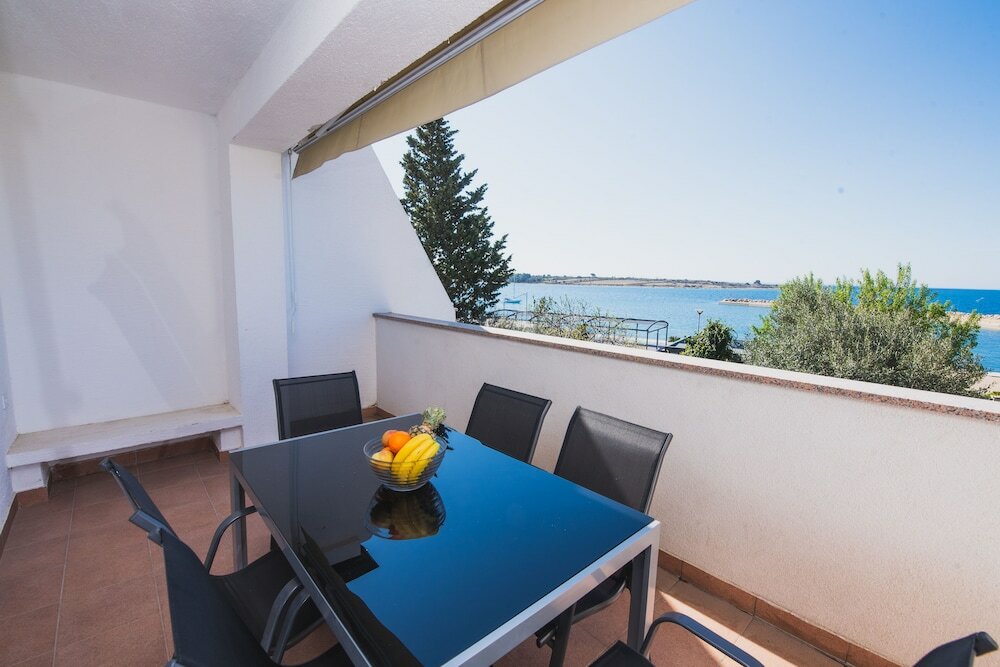 Фото Apartments by the Sea Semy