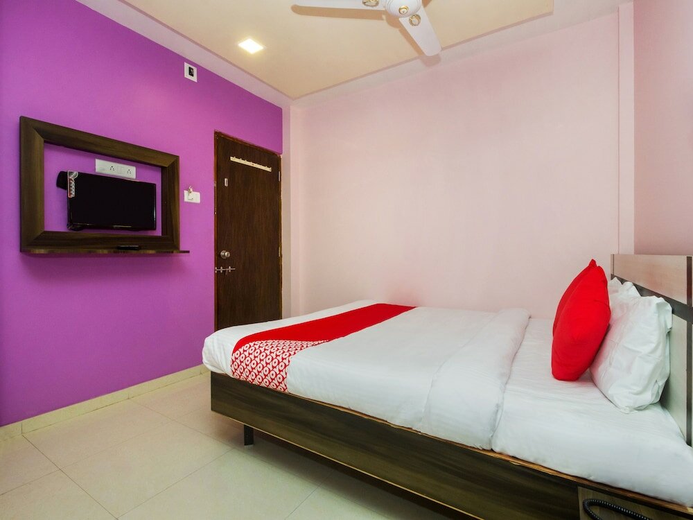 Фото Oyo 22918 Hotel Sadanand Mourya Lodging And Boarding
