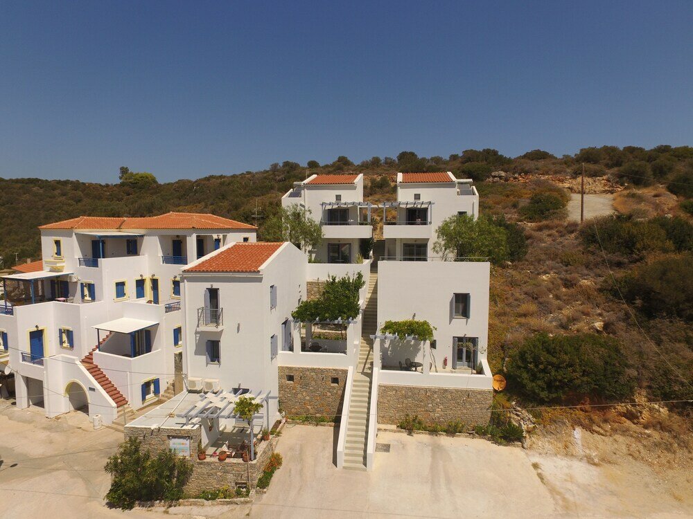 Фото Zathea Apartments