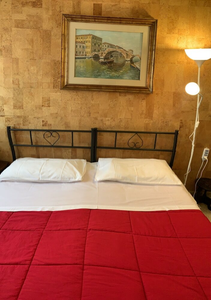 Фото Royal Guest House Venice