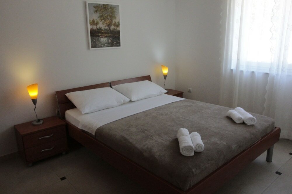 Фото Studios & Rooms Fiesta