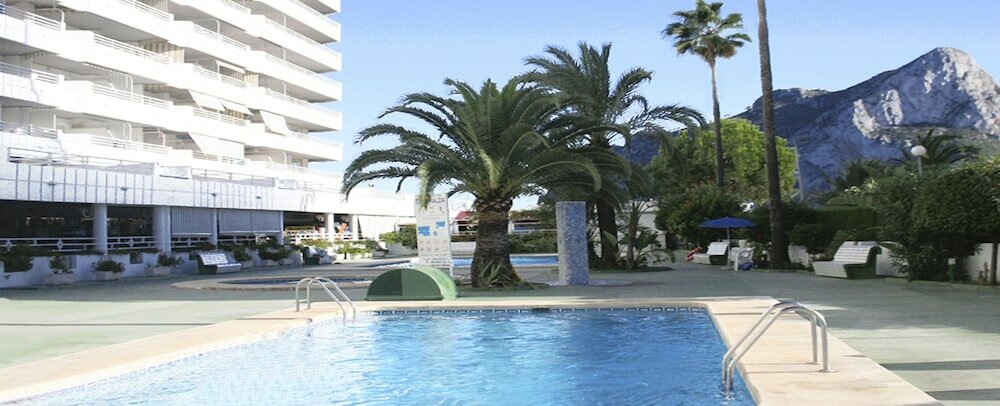 Фото Apartamentos Esmeralda