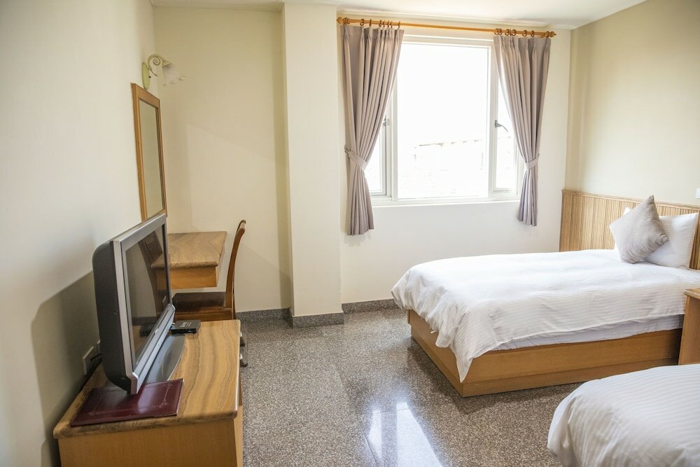 Фото Holiday Hotel