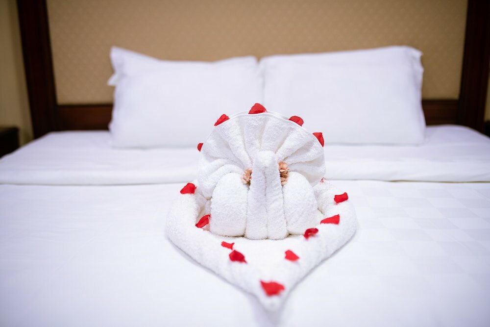 Фото Crismon Hotel