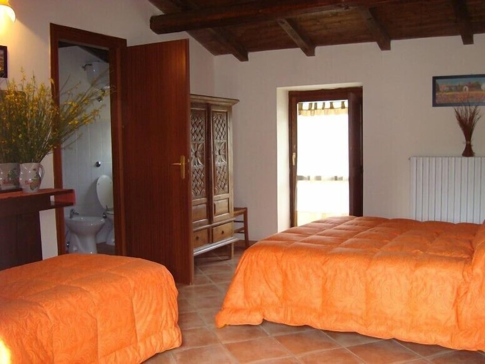 Фото Agriturismo Borgo Cerquelle