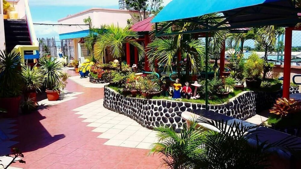 Фото отеля 1