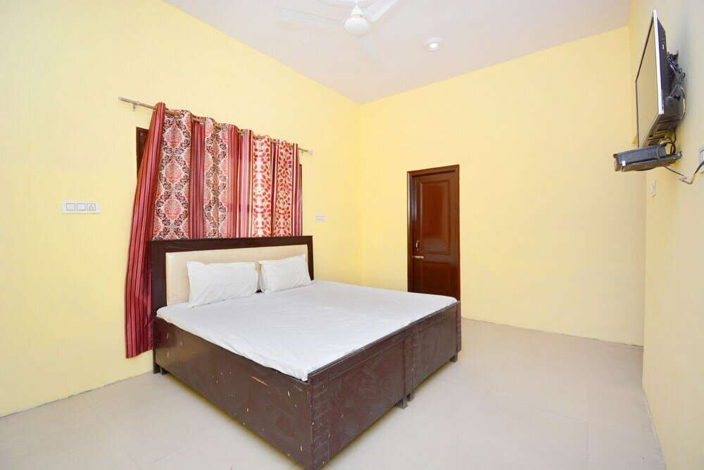 Фото Spot On 38845 Gursimran Complex