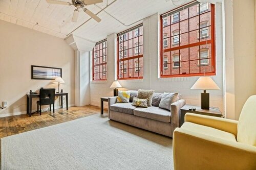 Гостиница Bluebird Suites at the Warehouse District в Кливленде