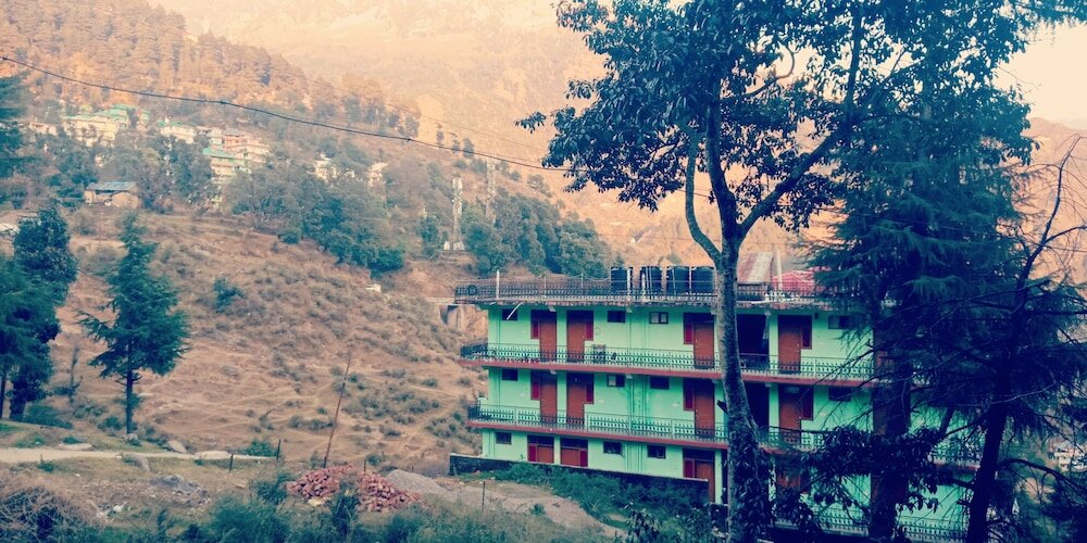 Фото Hotel Pine Spring