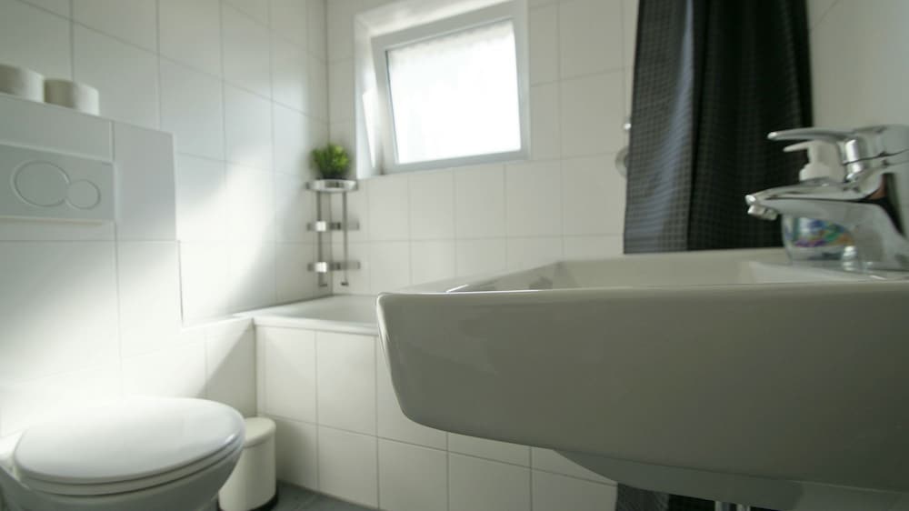 Фото Ferienwohnung Bergisch Gladbach Gl5