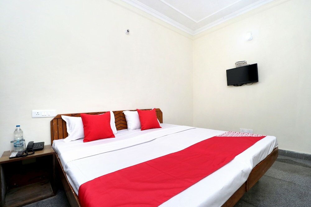 Фото Oyo 29193 Amrit Guest House