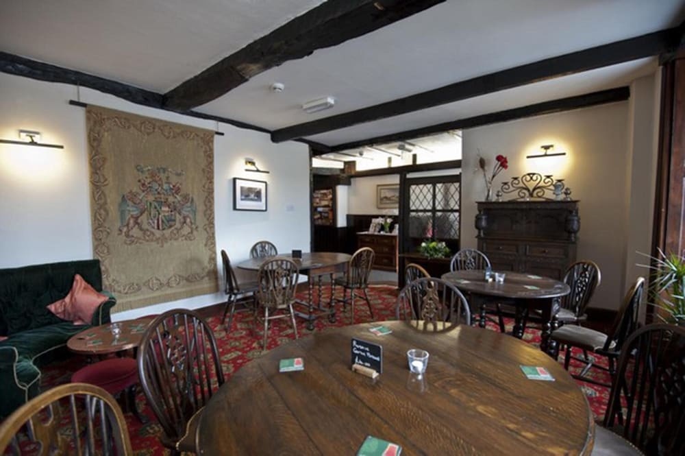 Фото The Castle Hotel