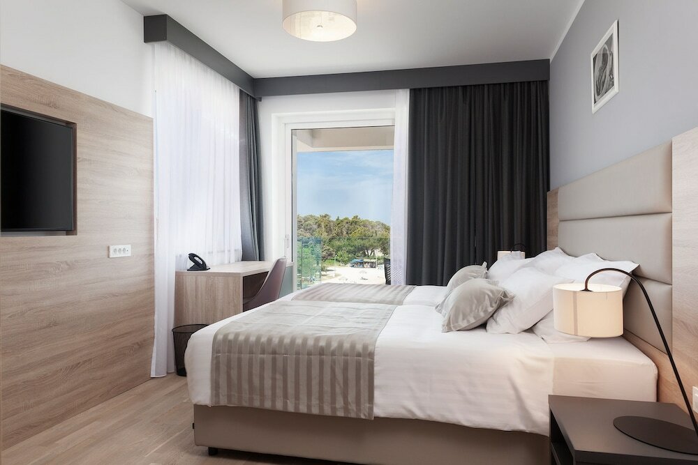 Фото Hotel Kaneo