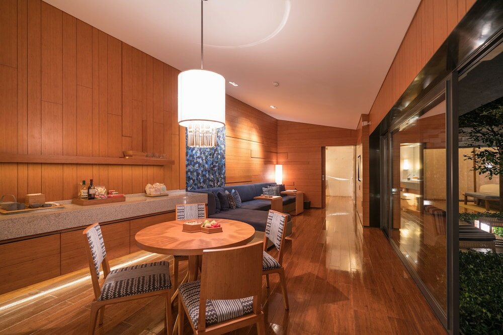 Фото The Lost Stone