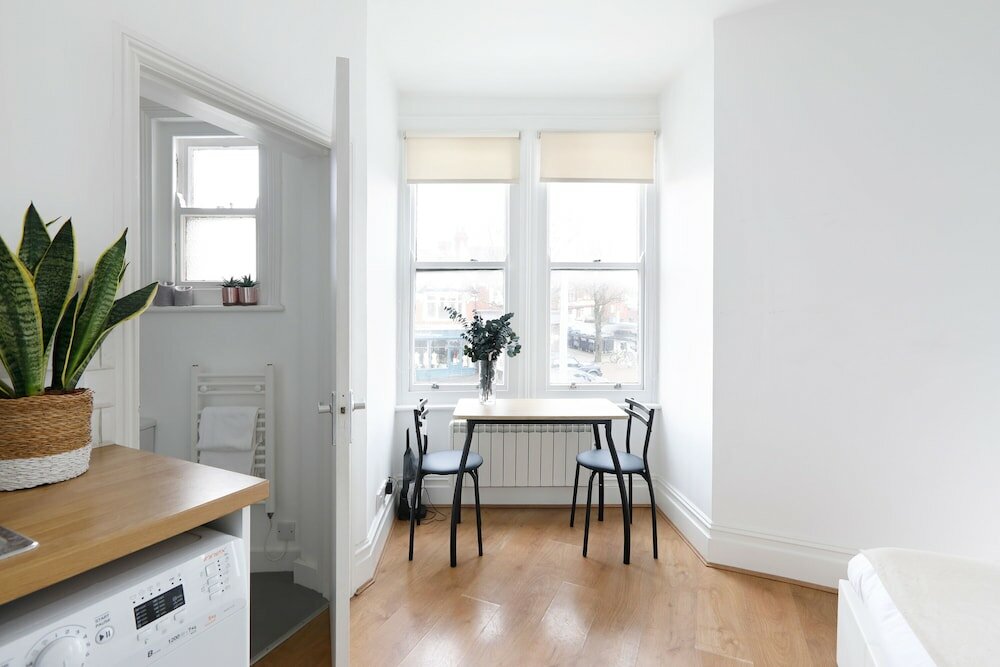 Фото Bright Cosy Studio Perfect Base