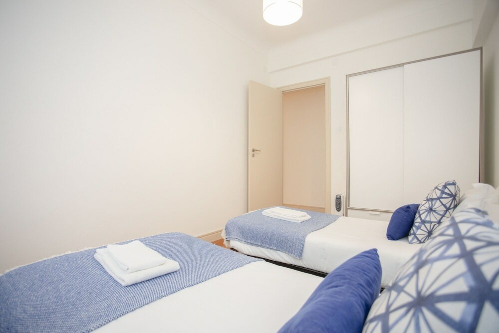 Фото Liiiving in Porto Light Spacious Apartment