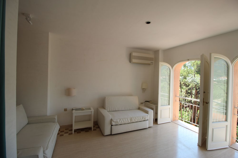 Фото Hotel Villa Portuso