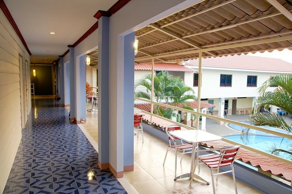 Фото Homeland Resort