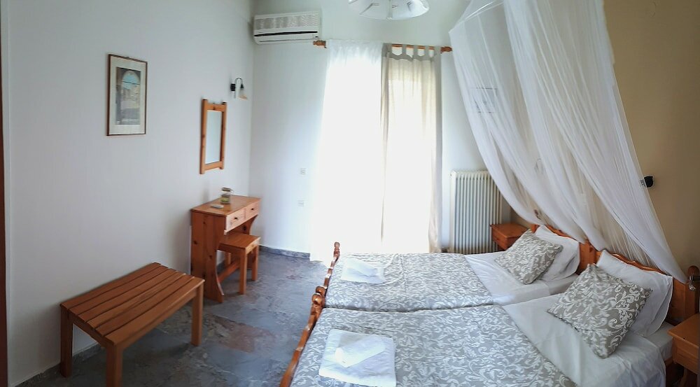 Фото Antzela Apartments