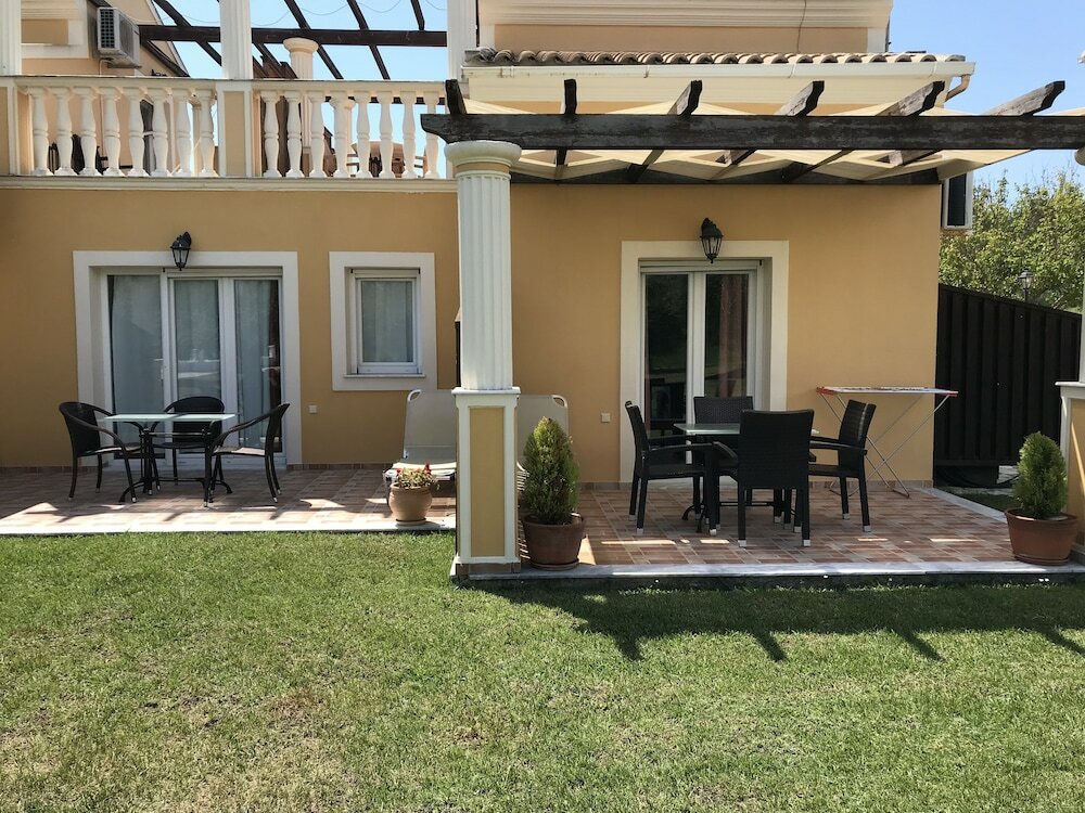 Фото L'Eremo Luxury Apartments