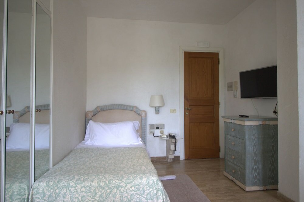 Фото Hotel Villa Portuso