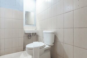 Гостиница RedDoorz Plus @ Dago Pojok 3