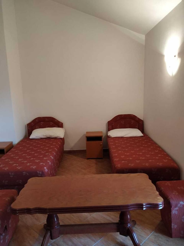 Фото Apartments Lazović