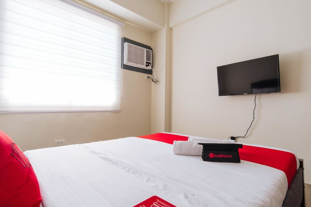 Фото RedDoorz Premium @ Vista Heights Legarda