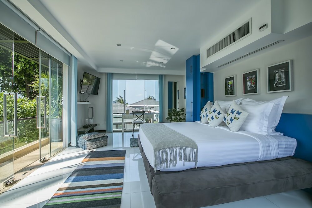 Фото 5 Bedroom Beach Front Villa Lotus