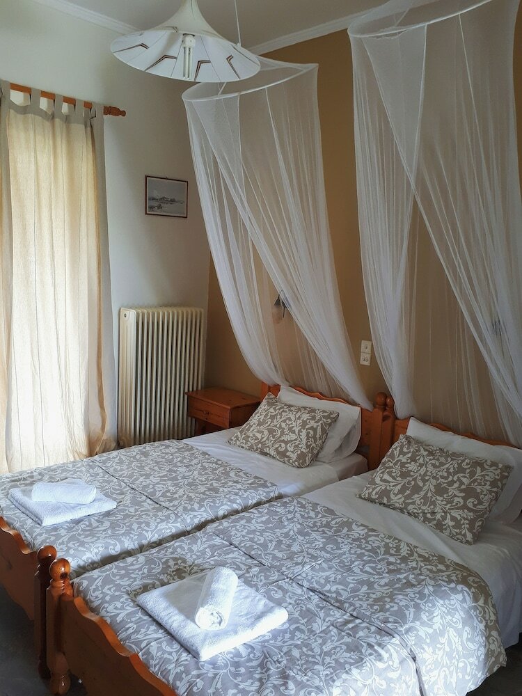 Фото Antzela Apartments