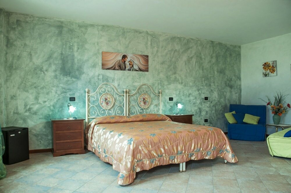 Фото Agriturismo Lustrinu