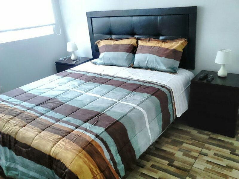 Гостиница Lima Flats 1