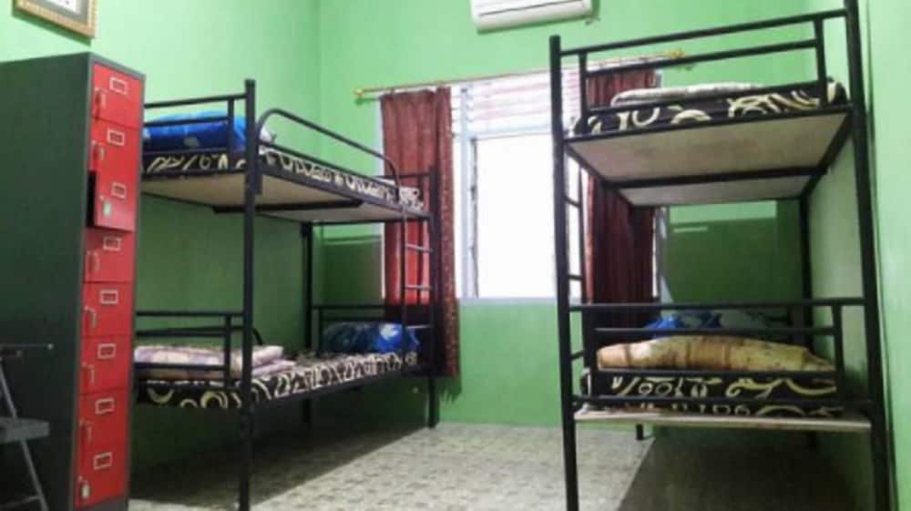 Фото Dazhong Backpackers Hostel