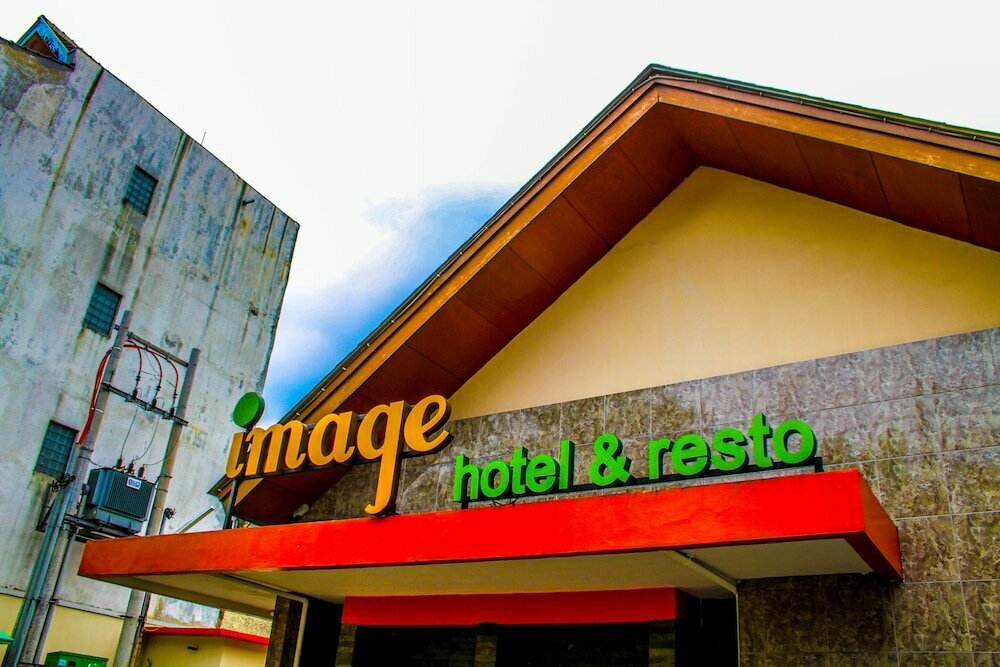 Hotel Zen Rooms Image Hotel and Resto, Bandung, photo