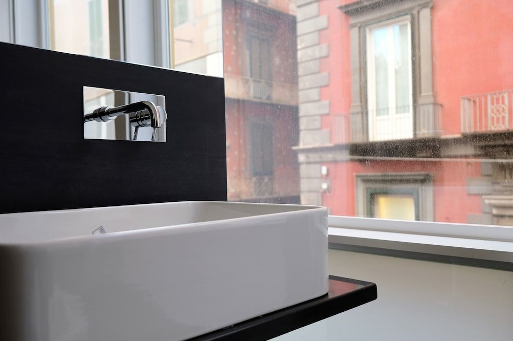 Фото The Boutique Napoli Suite