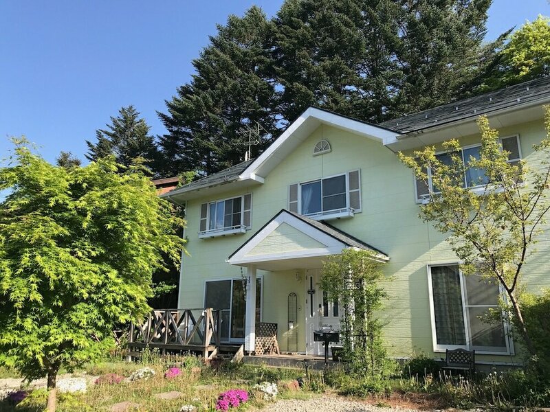 Гостиница Guesthouse Chaconne Karuizawa в Каруидзаве