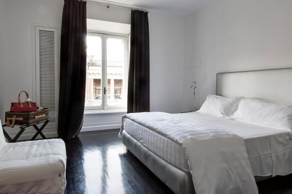 Фото Xenia Guest House