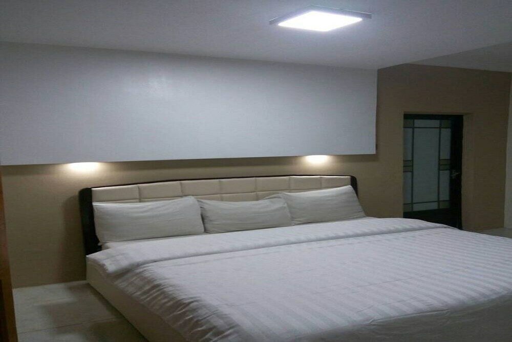 Фото Prumssy Hotel