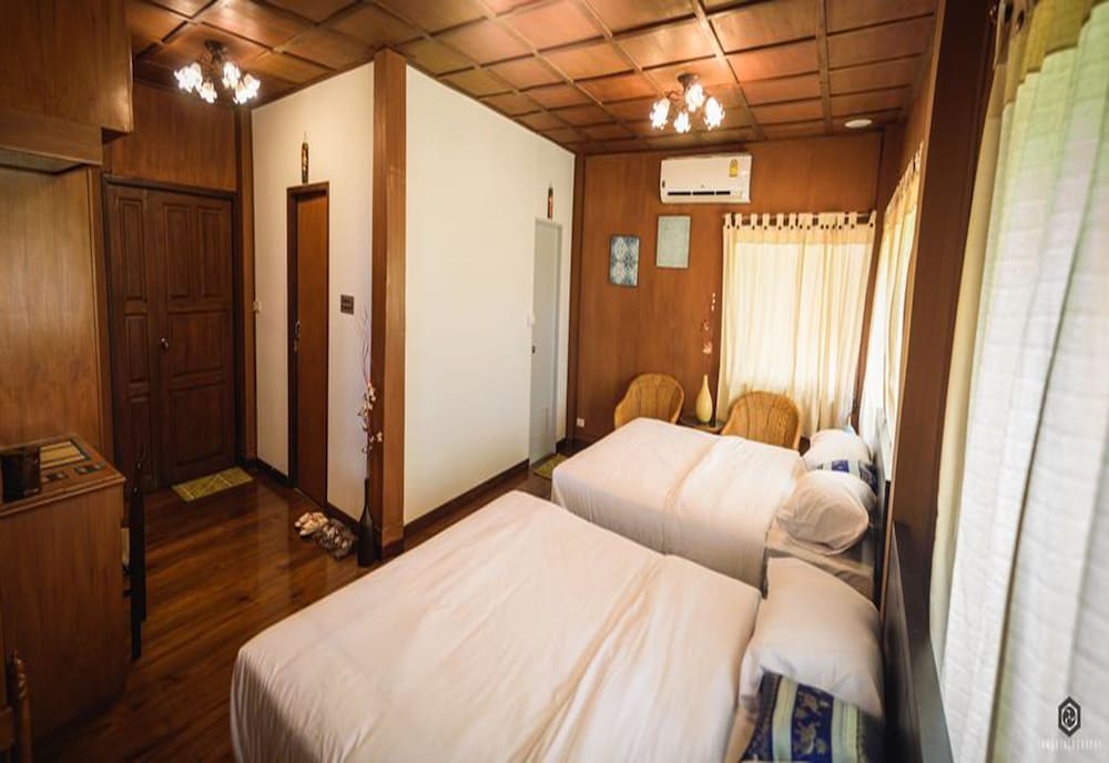 Фото Loam Boutique & Cafe