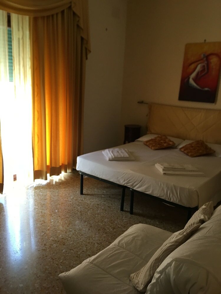 Фото Friendly House Rome