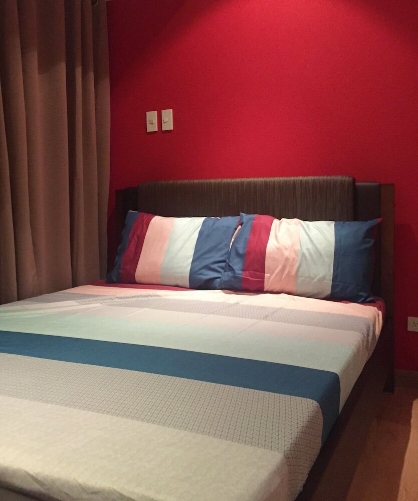 Фото Hi Home At The Knightsbridge Residences