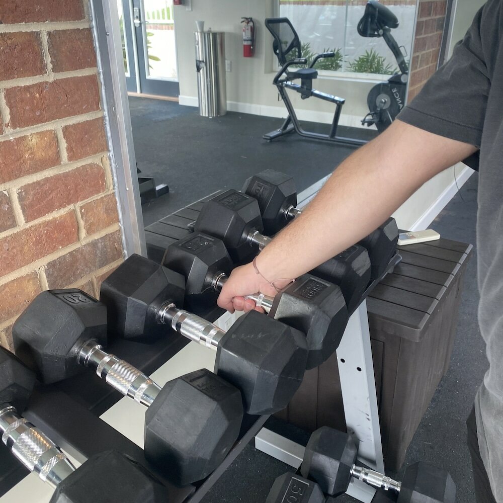 Фото Seven Hills Suites